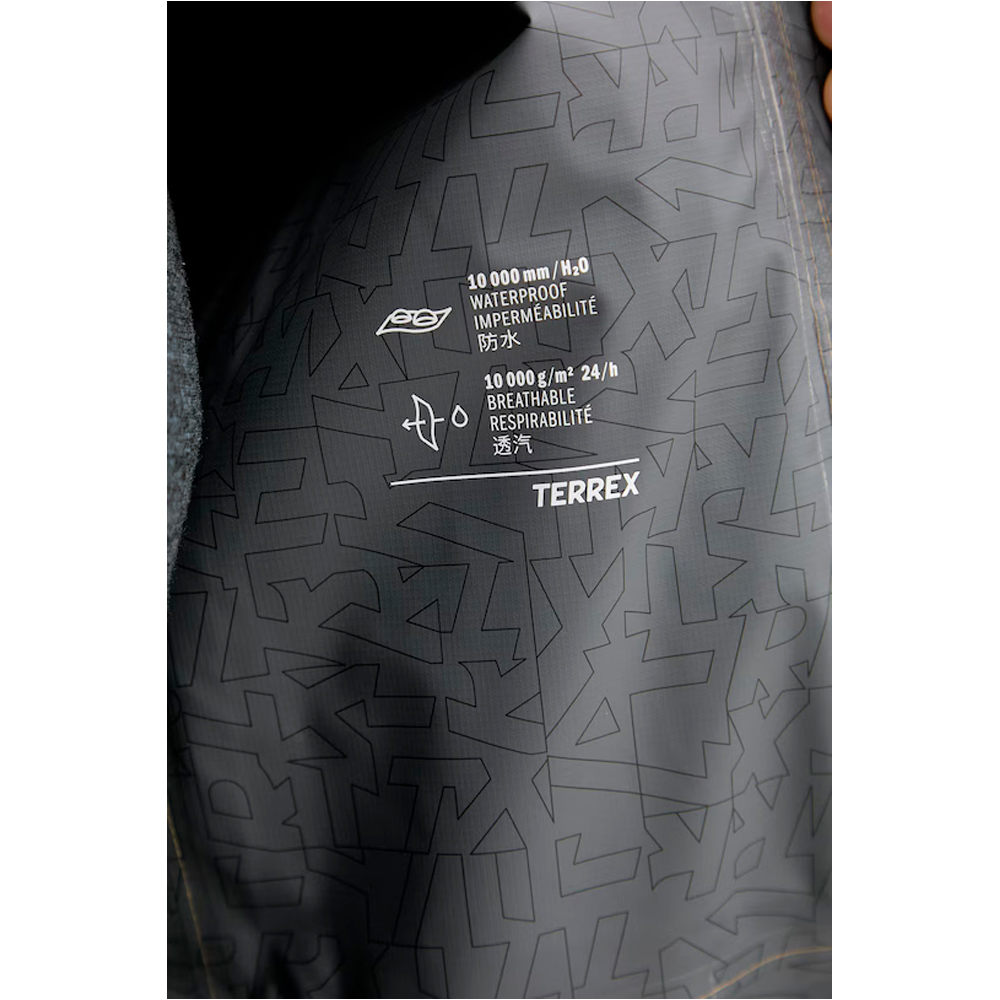 adidas chaqueta impermeable hombre TERREX MULTI 2.5 LAYER CLIMAPROOF 05