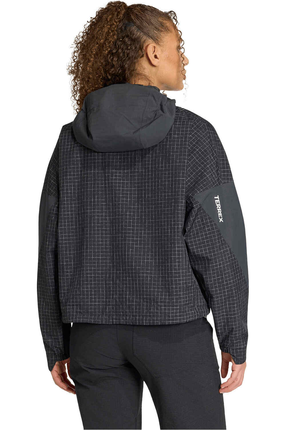 adidas chaqueta impermeable mujer TERREX XPLORIC 2 LAYER CLIMAPROOF vista trasera