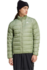 adidas chaqueta outdoor hombre ESS LITE DOWN J vista detalle