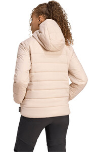 adidas chaqueta outdoor mujer TERREX MULTI ESSENTIALS vista trasera