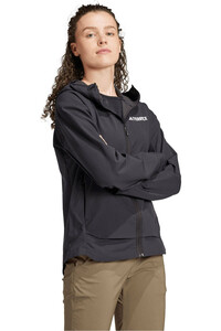 adidas chaqueta outdoor mujer TERREX MULTI SOFTSHELL vista detalle