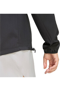 adidas CHAQUETA RUNNING MUJER Run Ess JKT W vista detalle