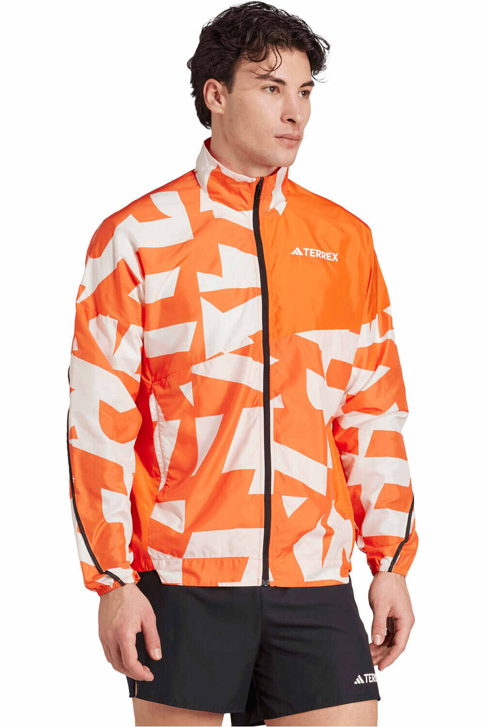 adidas CHAQUETA TRAIL RUNNING HOMBRE TERREX MULTI PRINTED WIND vista detalle