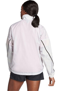 adidas CHAQUETA TRAIL RUNNING MUJER TERREX MULTI PRINTED WIND vista trasera