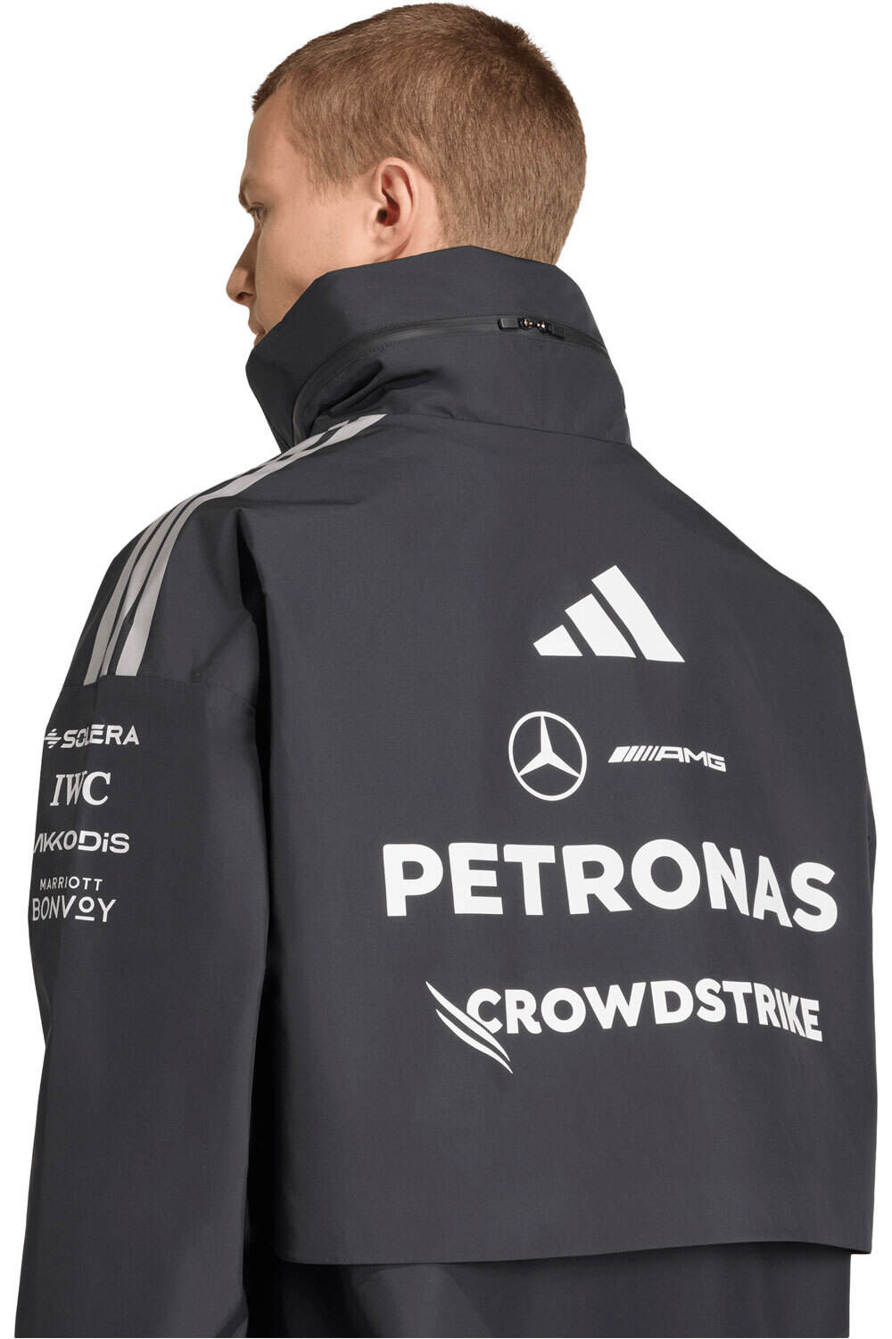 adidas chaquetas hombre MERCEDES-AMG PETRONAS F1TEAM RAIN vista detalle