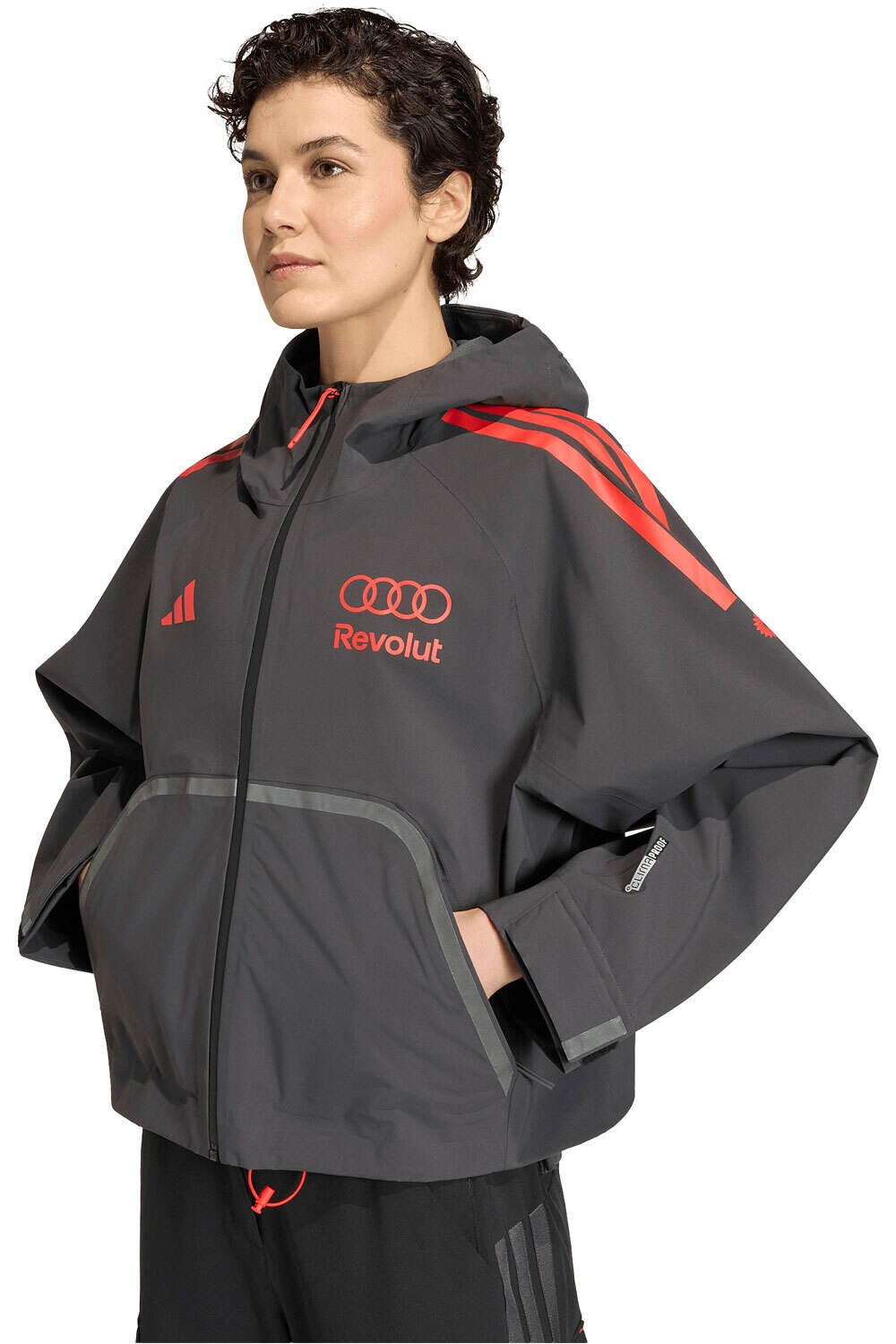 adidas chaquetas mujer AUDI F1 TEAM MECHANICS vista detalle