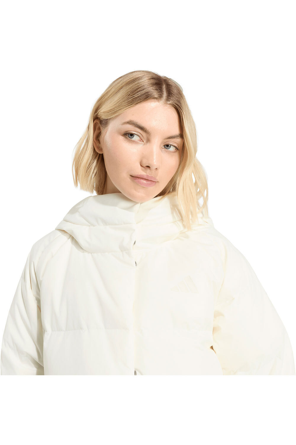 adidas chaquetas mujer CHAQUETA PLUMN CON CAPUCHA HELIONIC vista detalle