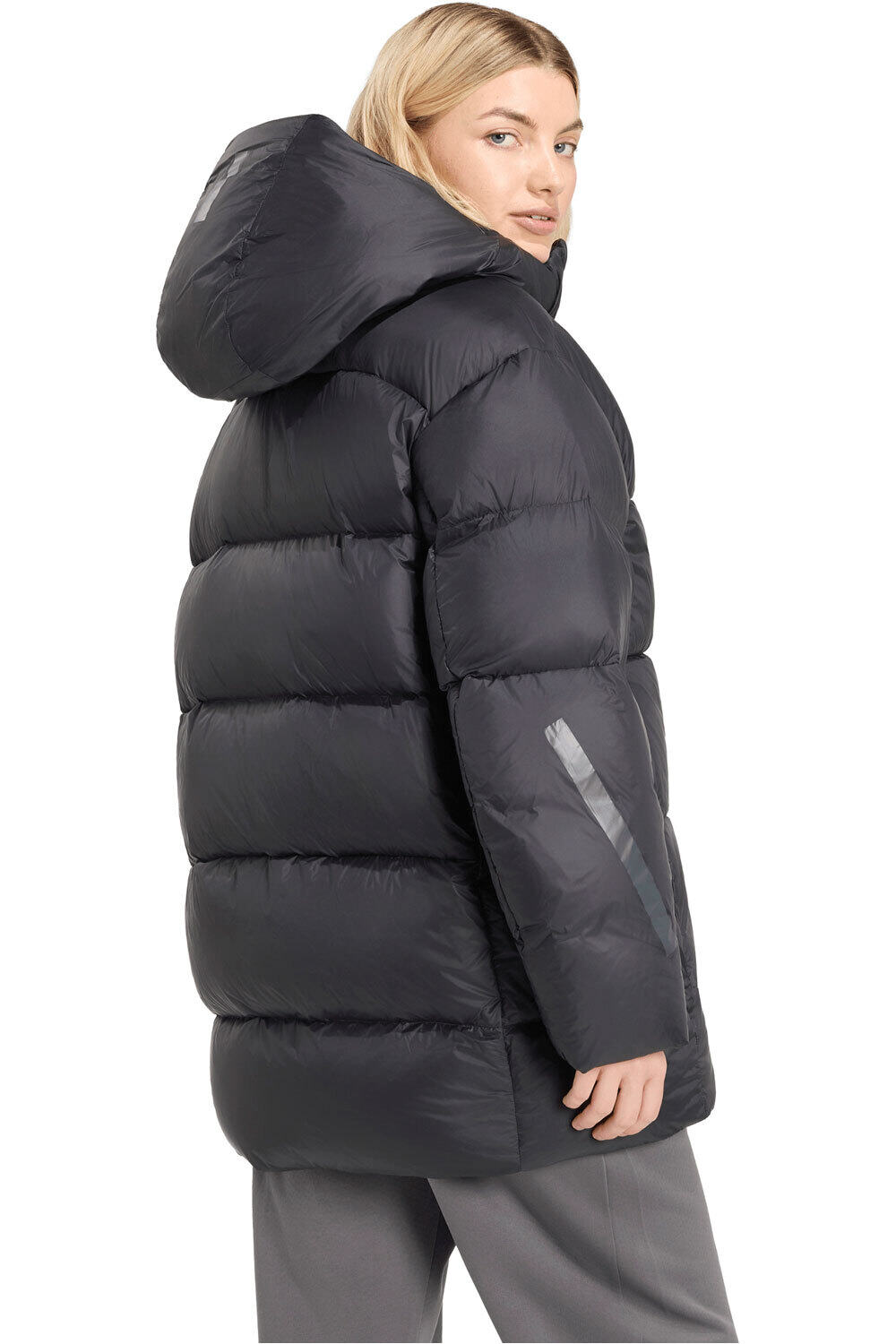 adidas chaquetas mujer PARKA PLUMN Z.N.E. PUFFER vista trasera