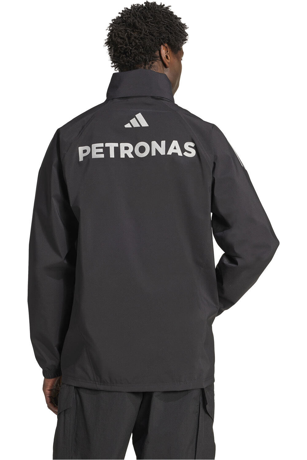adidas chubasquero hombre MERCEDES AMG PETRONAS MECHANICS vista trasera