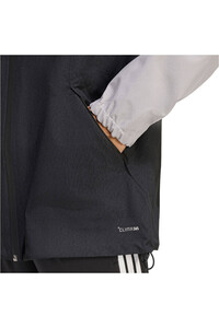 adidas chubasquero hombre TIRO 26 vista detalle