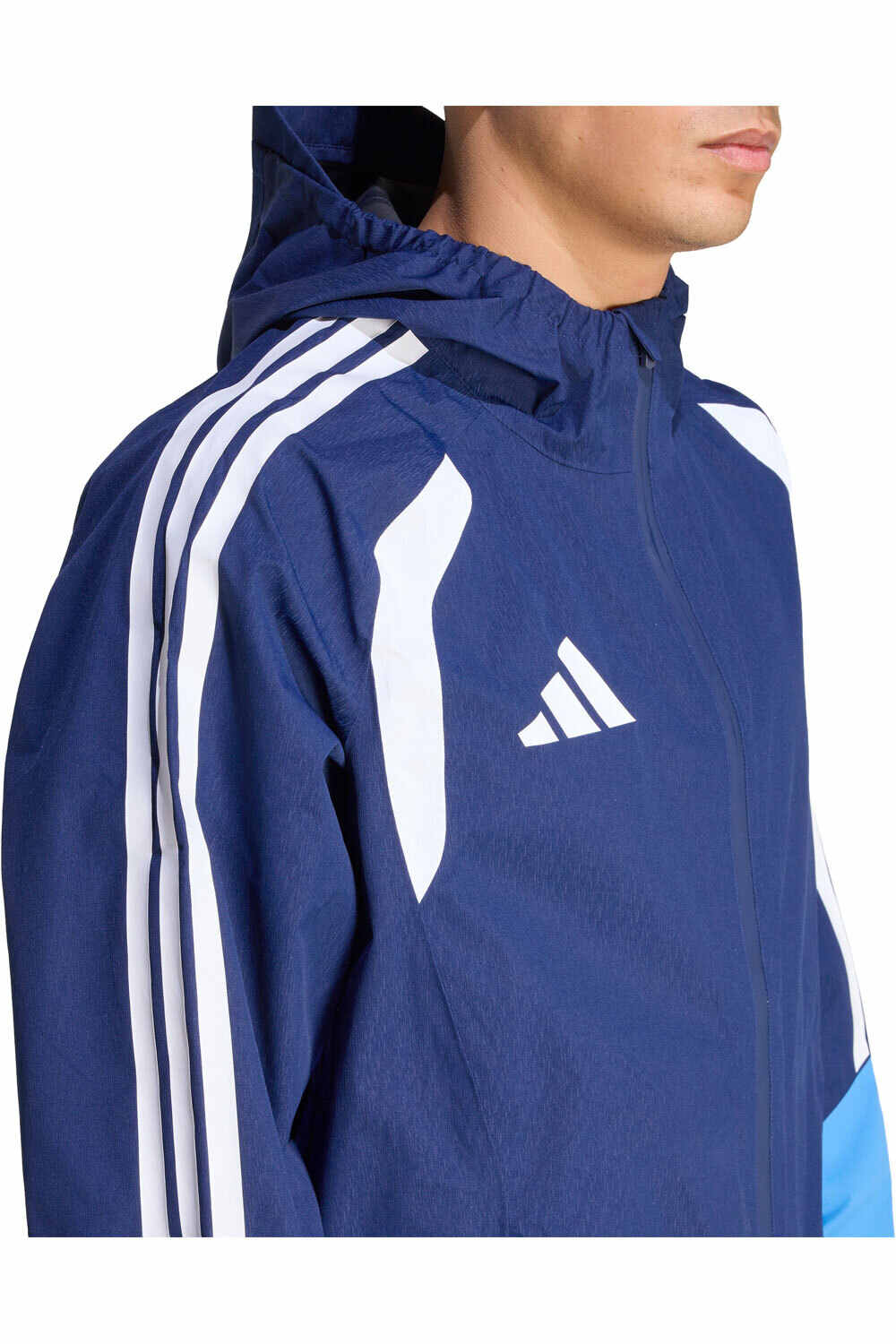 adidas chubasquero hombre TIRO 26 vista detalle