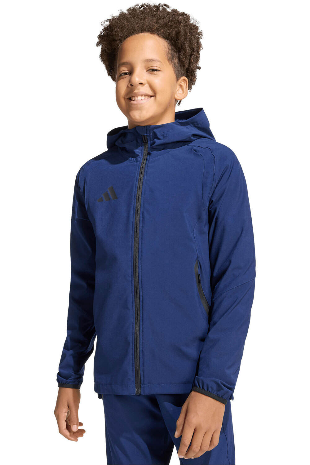 adidas chubasquero niño Cortavientos Tiro Travel vista frontal