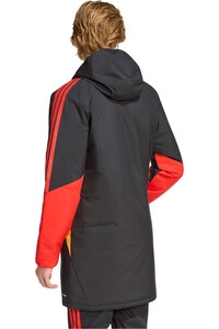 adidas chubasqueros y chaquetones entrenamiento fútbol BLGICA 26 TIRO STADIUM PARKA vista trasera