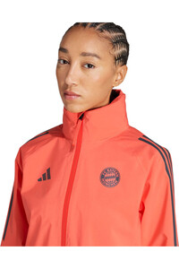 adidas chubasqueros y chaquetones entrenamiento fútbol B.MUNICH 26 RAIN JKTW 03