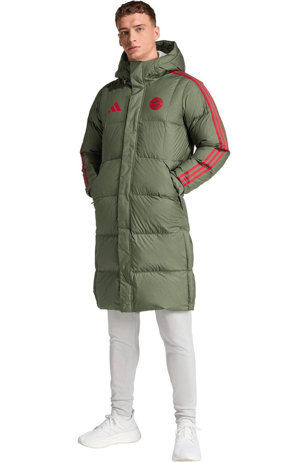adidas chubasqueros y chaquetones entrenamiento fútbol FC BAYERN MNCHEN DE TEMPORADA vista frontal