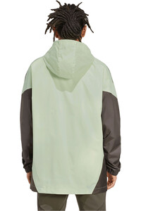 adidas chubasqueros y chaquetones entrenamiento fútbol REAL MADRID 25/26 TIRO25 COMPETITION vista trasera