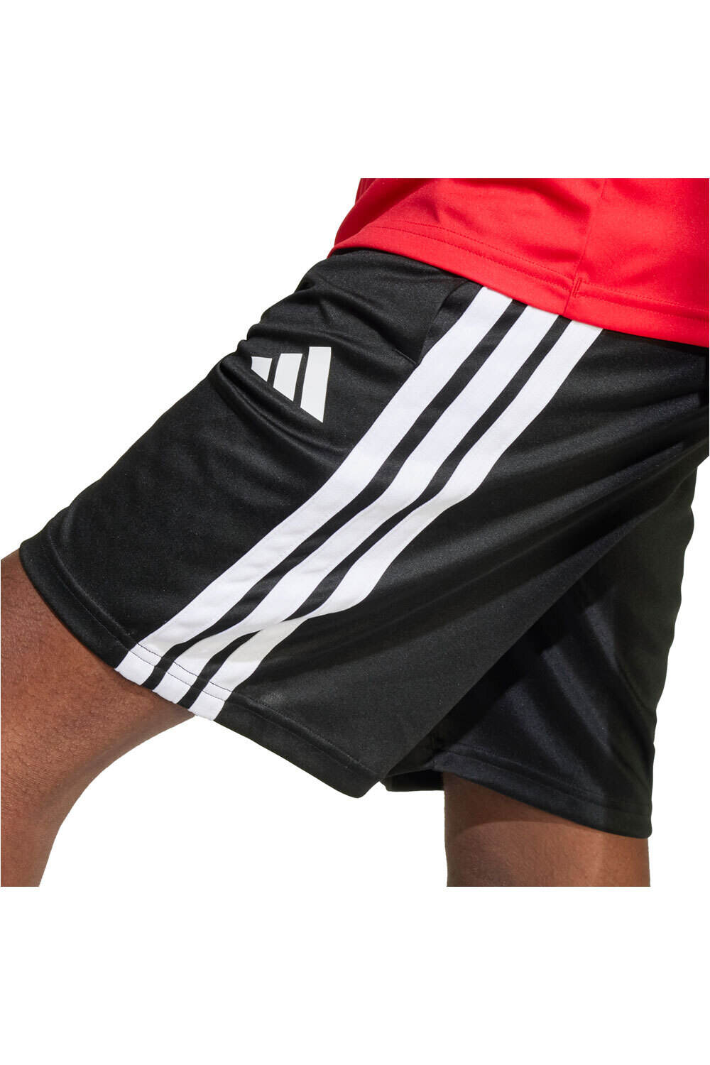 adidas conjunto junior TRAIN ESSENTIALS 04