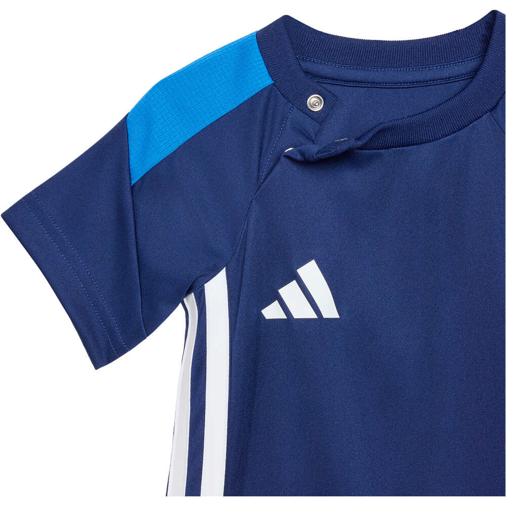 adidas equipación fútbol niño TIRO 26 ESSENTIALS 03