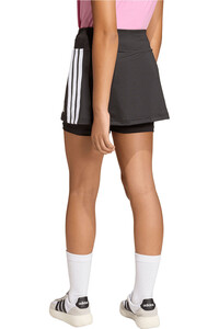 adidas faldas niña PANTALN CORTO TRAIN ESSENTIALS 3S vista trasera