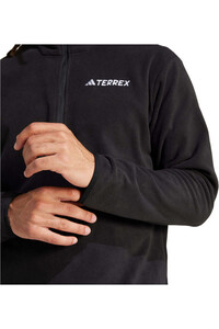 adidas forro polar hombre MULTI ESSENTIALS 1/2 ZIP FLEECE 04