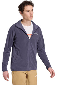 adidas forro polar hombre MULTI ESSENTIALS vista detalle