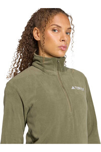 adidas forro polar mujer MULTI ESSENTIALS vista detalle