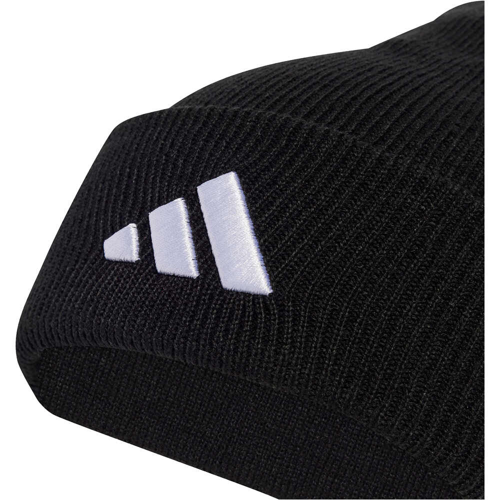 adidas gorro de lana NEW LOGO BEANIE 02