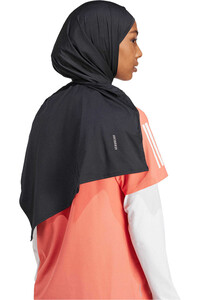 adidas gorro OWN THE RUN 3 STRIPES 01