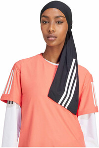 adidas gorro OWN THE RUN 3 STRIPES 02