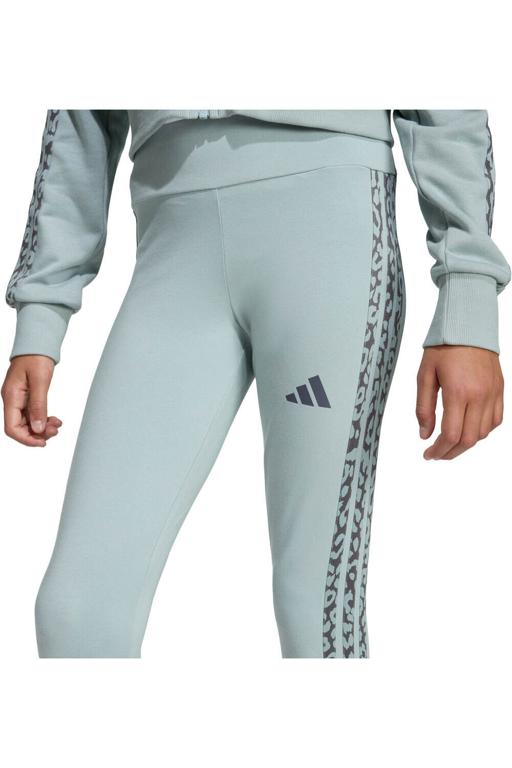 adidas malla larga junior ESTAMPADO ANIMAL SEASONALS vista detalle