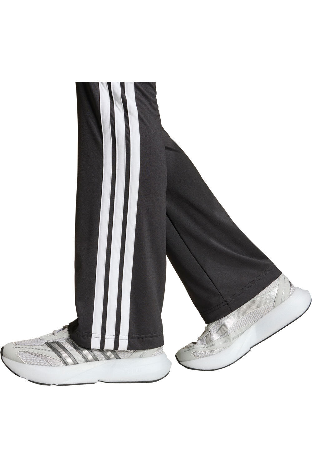 adidas malla larga niña Mallas Train Essentials Flared 3S 03