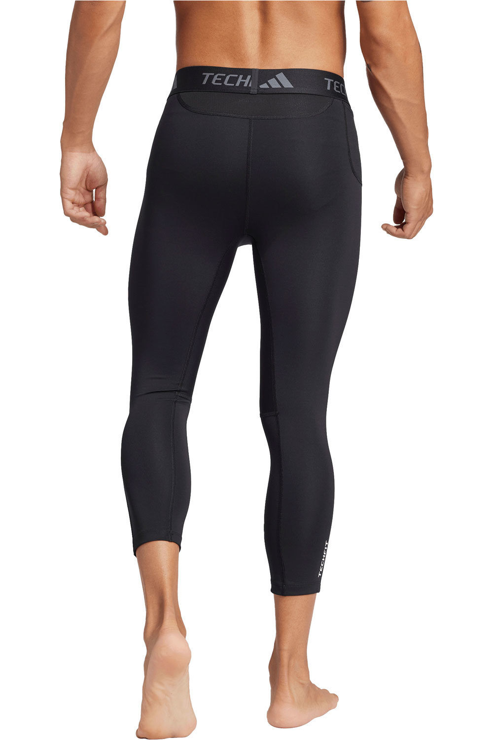 adidas mallas piratas fitness hombre TECHFIT COMPRESSION vista trasera