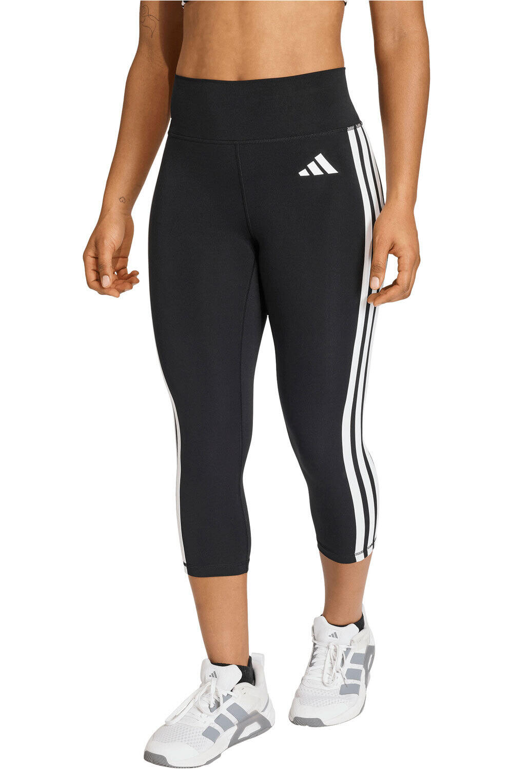 adidas mallas piratas fitness mujer 3/4 OPTIME ESSENTIALS 3 STRIPES vista frontal