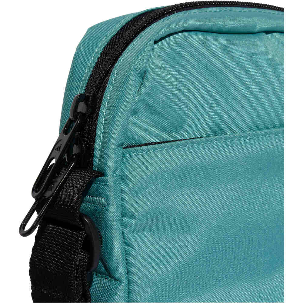 adidas mochila LINEAR 04