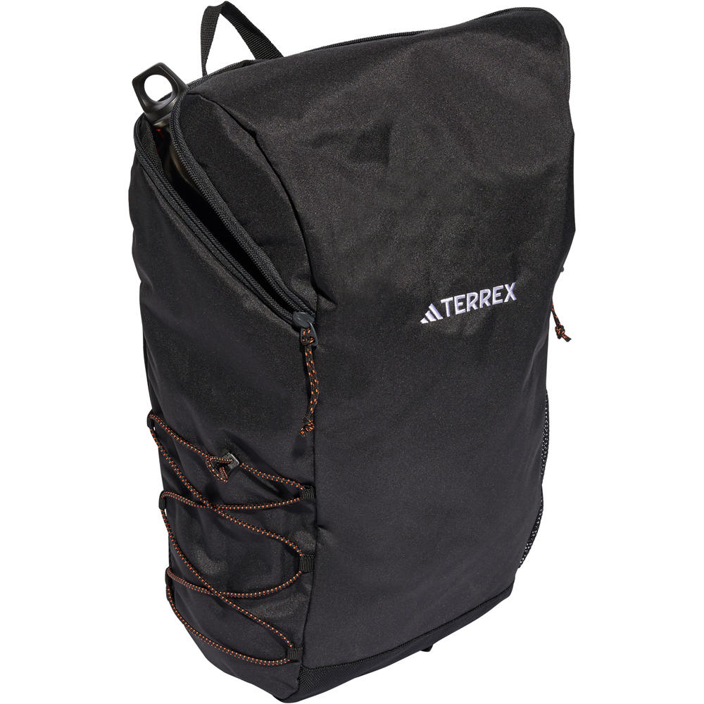 adidas mochila montaña MT ESS BP 20L 03