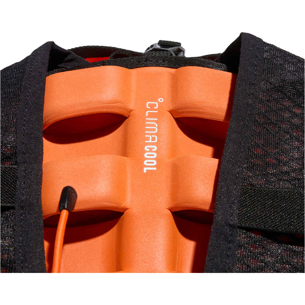 adidas mochila montaña TERREX TECHROCK CLIMACOOL HIKE 15L 05