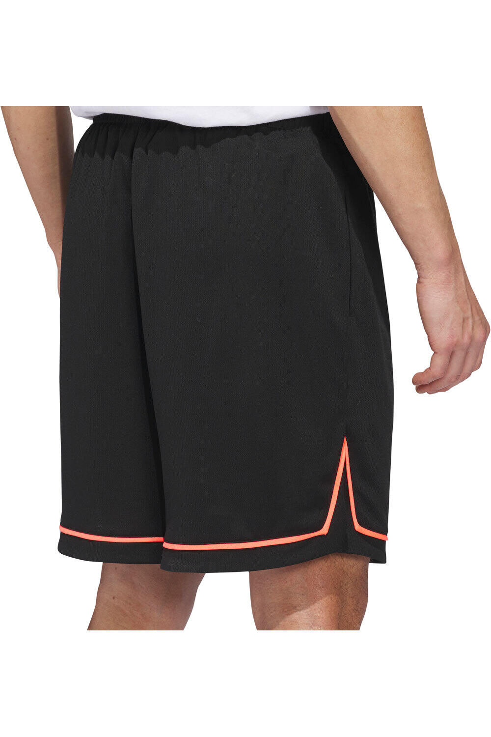 adidas pantalón baloncesto BADGE OF SPORT 03