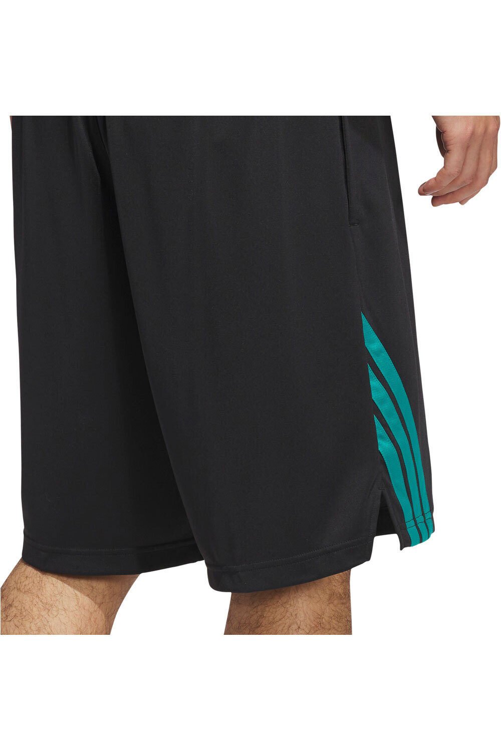 adidas pantalón baloncesto LEGENDS 3-STRIPES 04