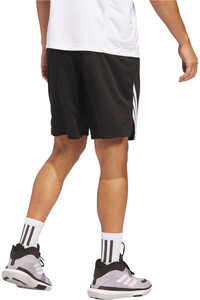 adidas pantalón baloncesto LEGENDS 3-STRIPES vista trasera