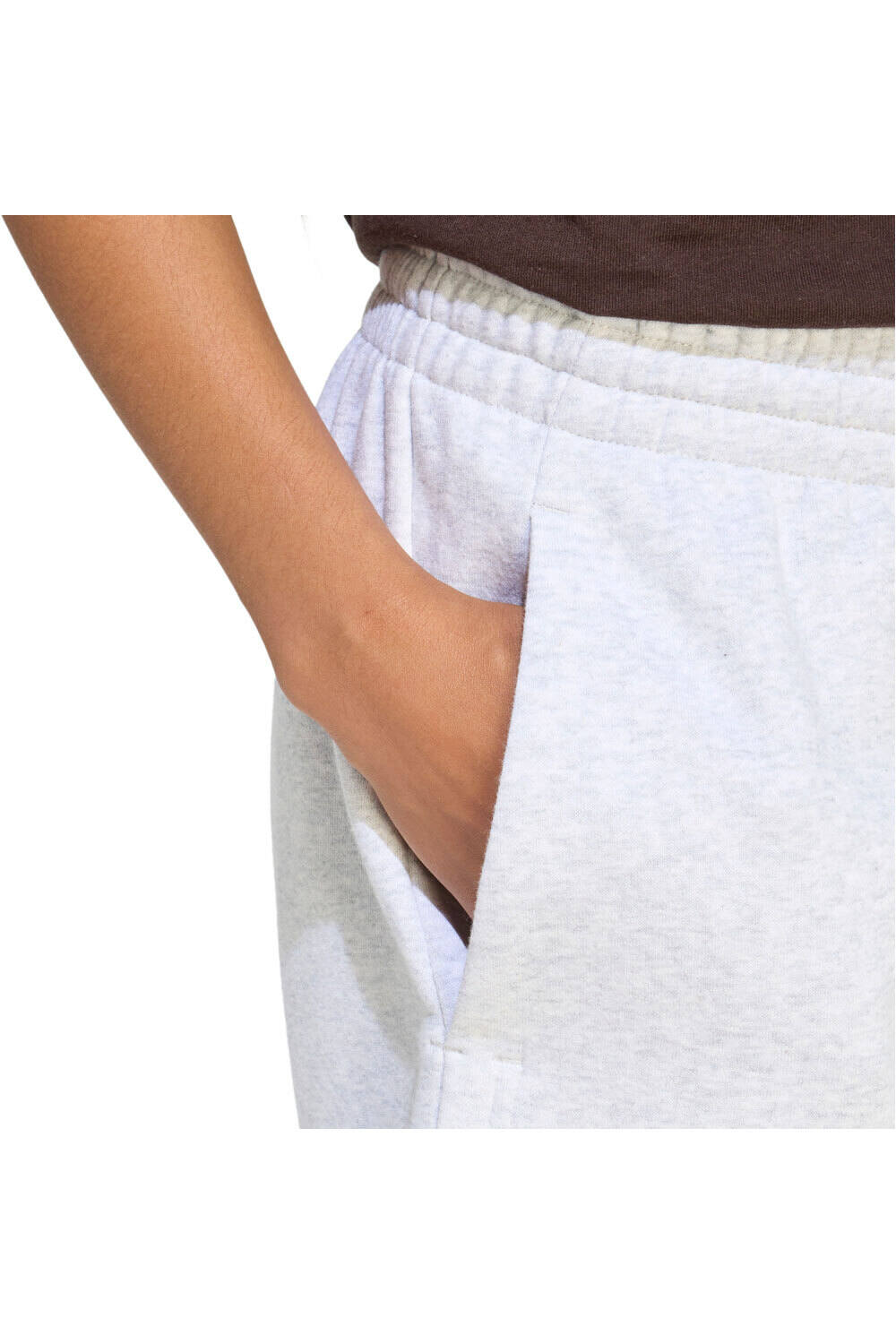 adidas pantalón corto deporte mujer 3 STRIPES STUDIO vista detalle