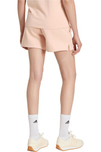 adidas pantalón corto deporte mujer ESSENTIALS SMALL LOGO FEEL COZY vista trasera