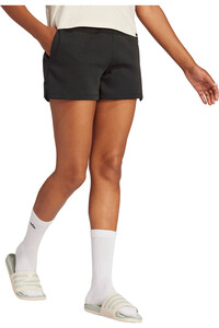 adidas pantalón corto deporte mujer ESSENTIALS vista detalle