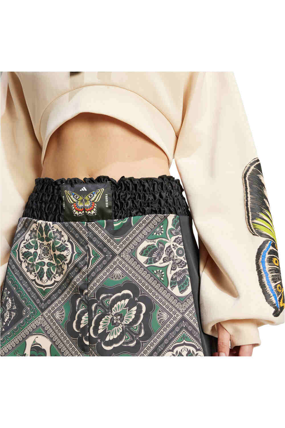 adidas pantalón corto deporte mujer FARM PREMIUM 03