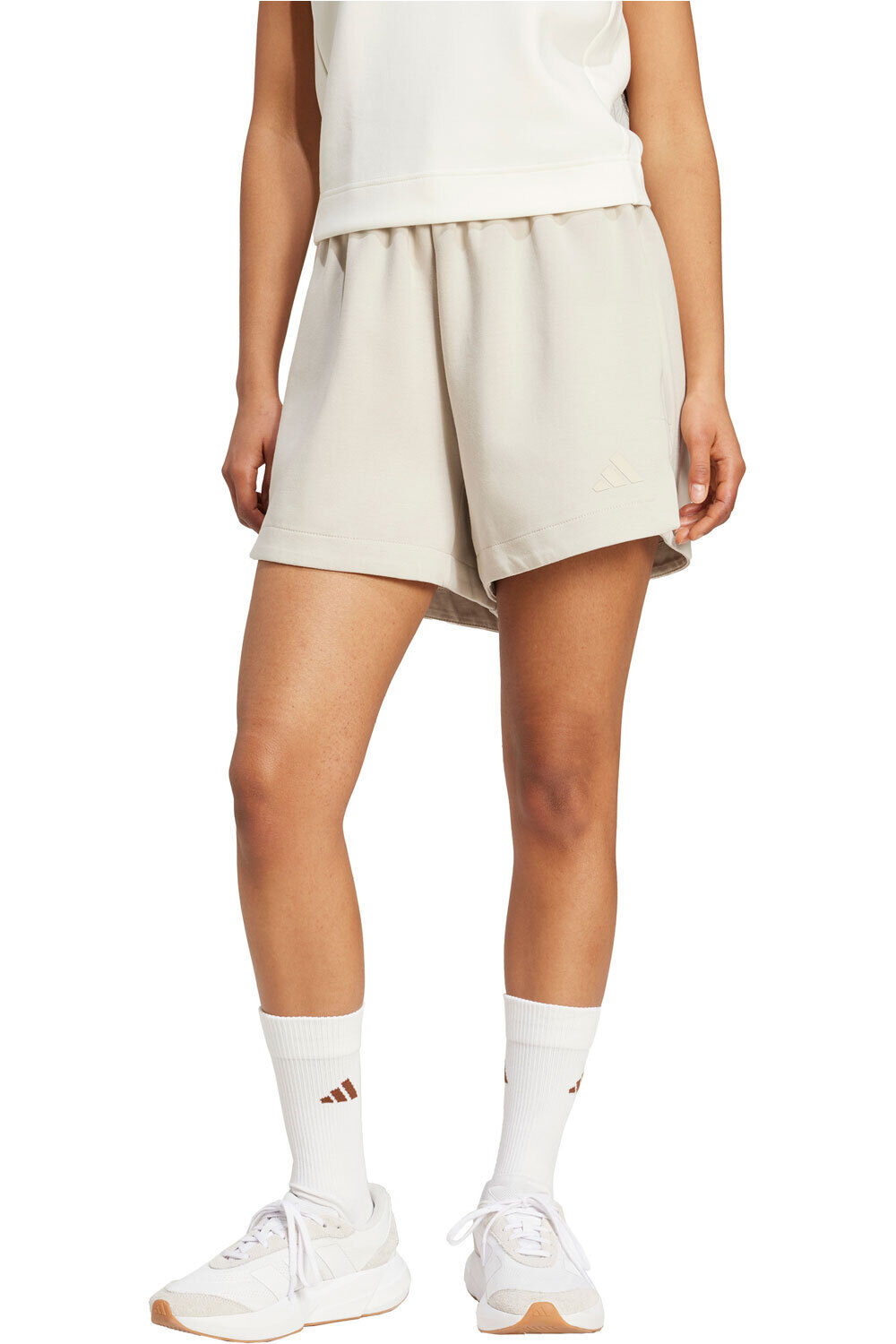 adidas pantalón corto deporte mujer SOFT LUX vista frontal