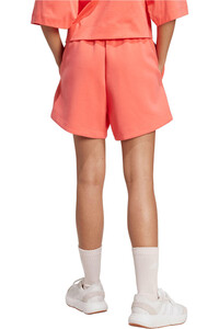 adidas pantalón corto deporte mujer SOFT LUX vista trasera