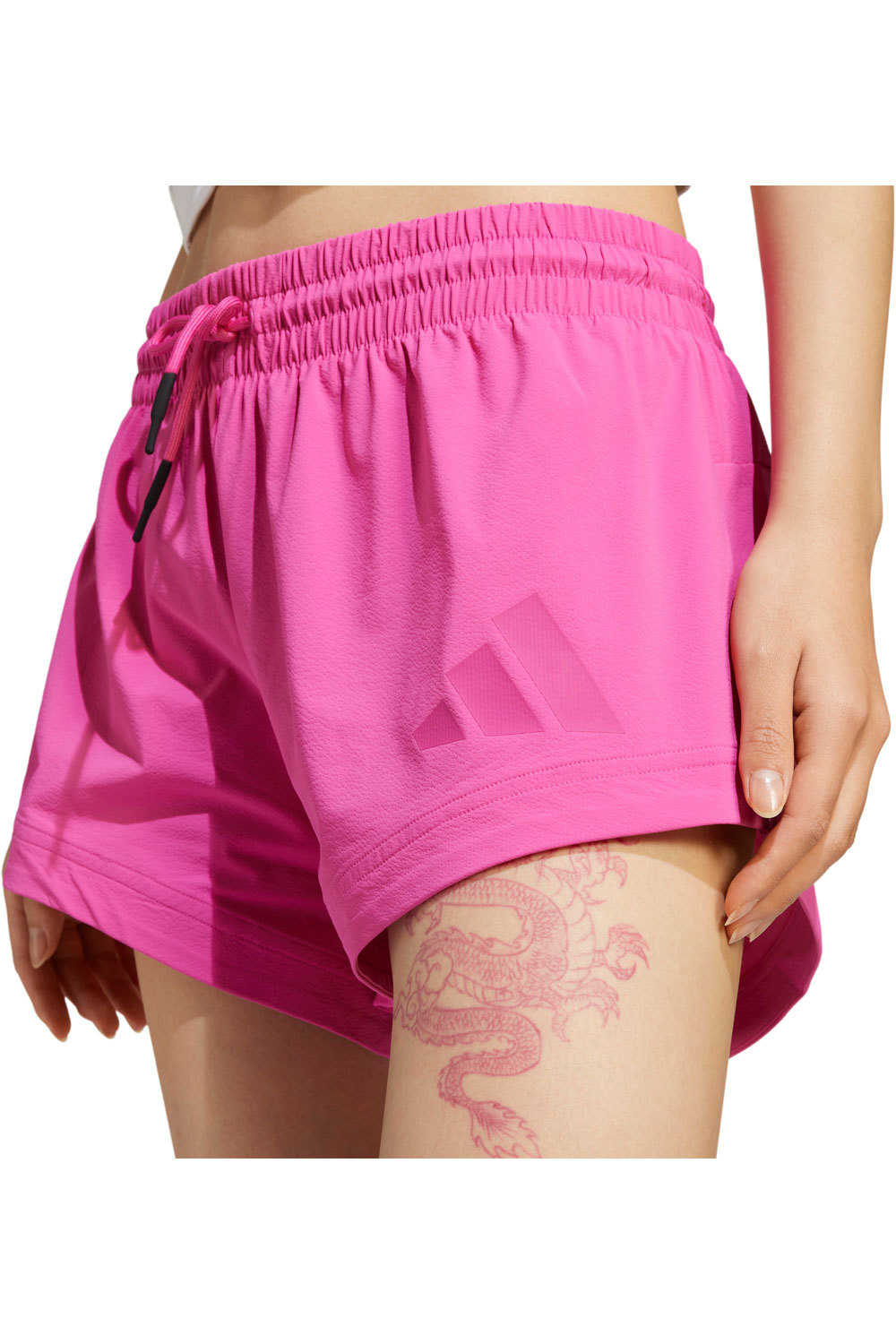 adidas pantalón corto deporte mujer Z.N.E. Woven 03