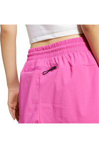 adidas pantalón corto deporte mujer Z.N.E. Woven 04