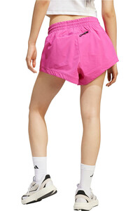 adidas pantalón corto deporte mujer Z.N.E. Woven vista trasera