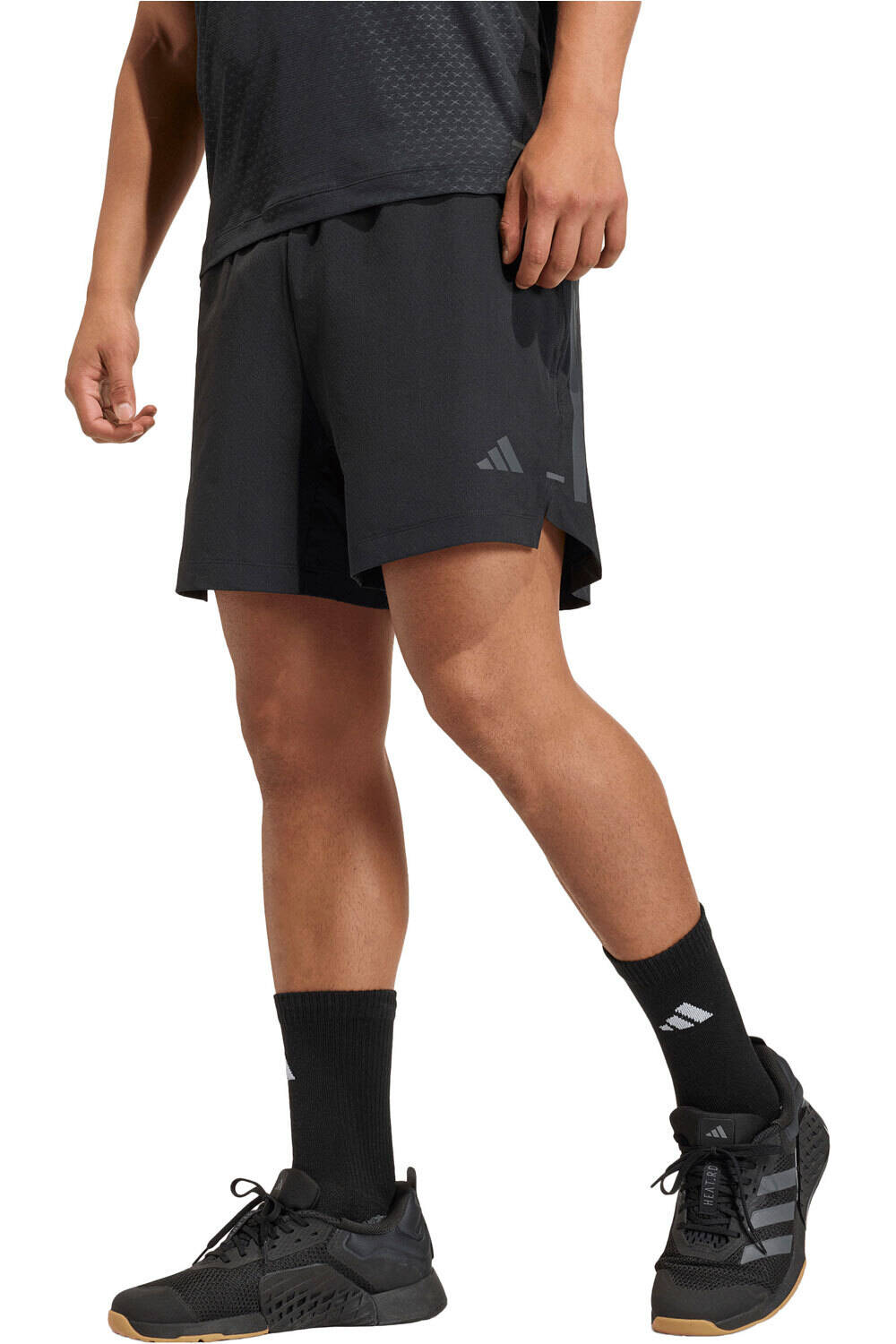 adidas pantalón corto fitness hombre D4T POWER 3 BANDAS vista frontal