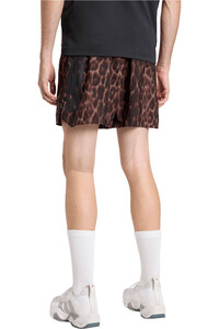 adidas pantalón corto fitness hombre D4T PWAOP SHORT 5 vista trasera